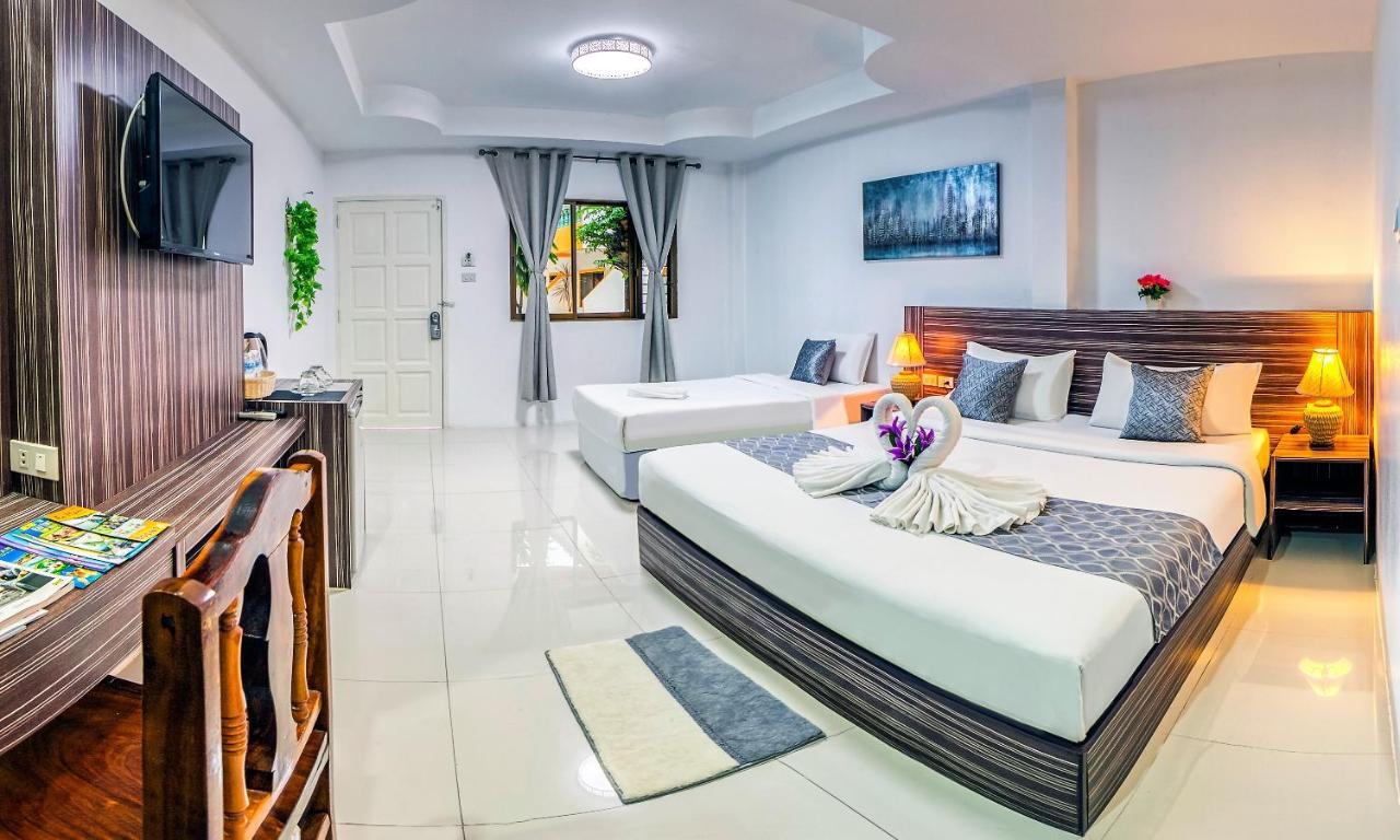 Coconut Resort Hotel Patong Exterior foto