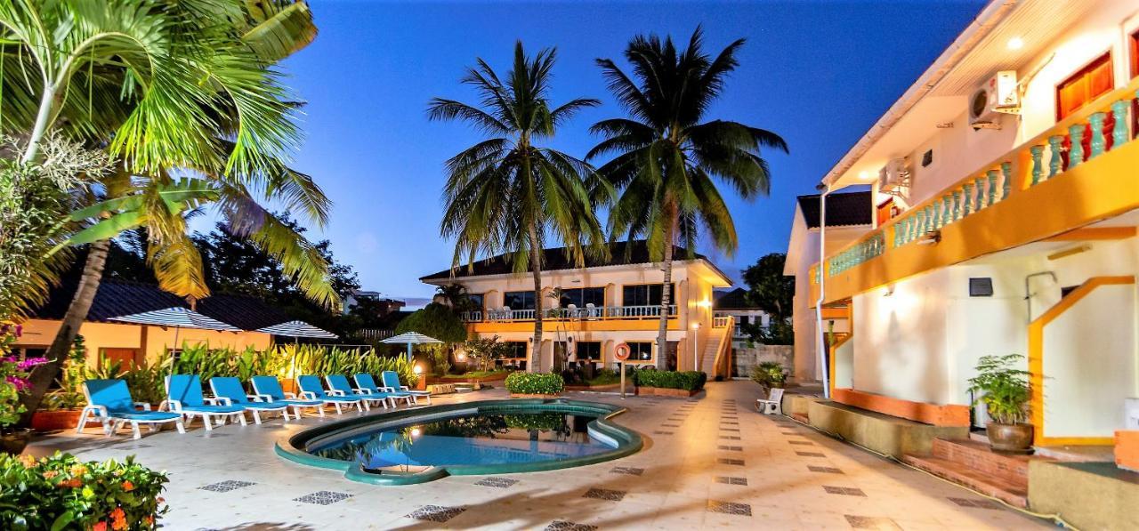 Coconut Resort Hotel Patong Exterior foto
